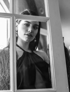 Eva De Dominici despierta suspiros con sensuales fotos en lencería