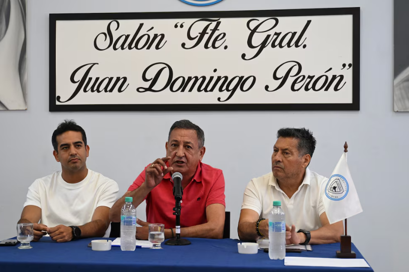 El sindicalista Omar Maturano subió la tensión con el gobierno nacional y adelantó que los conductores afiliados a su gremio no prestarán servicio ese día por conmemorarse el Día del Ferroviario