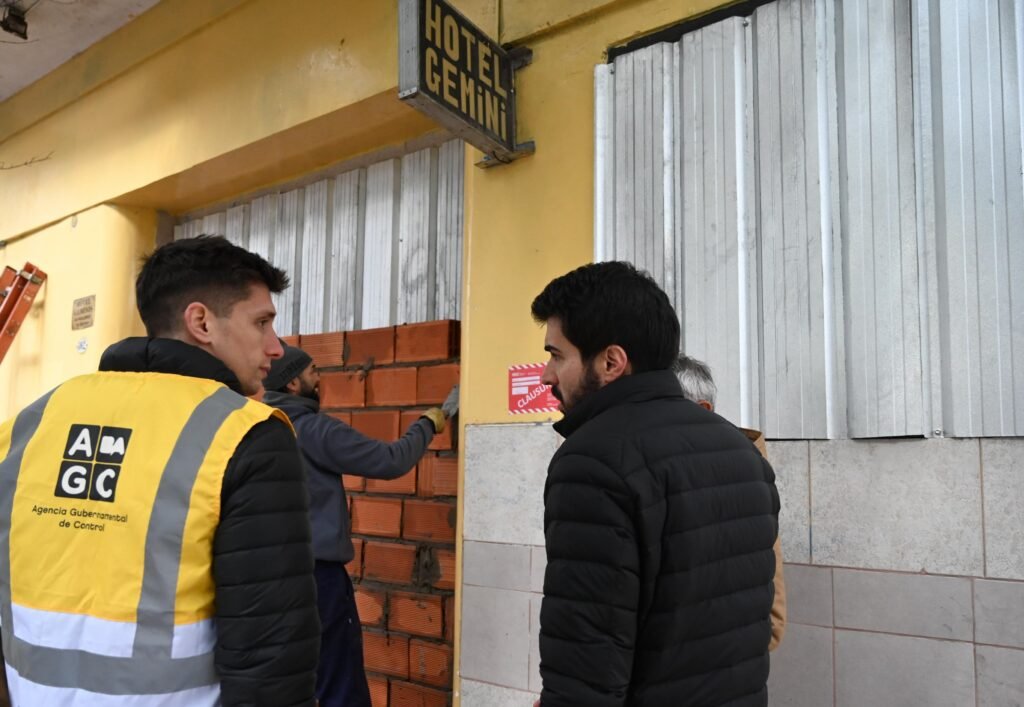 El Ministerio de Seguridad cerró y tapió el hotel “Gemini” un establecimiento que había sido clausurado varias veces por causas de usurpación y narcomenudeo.