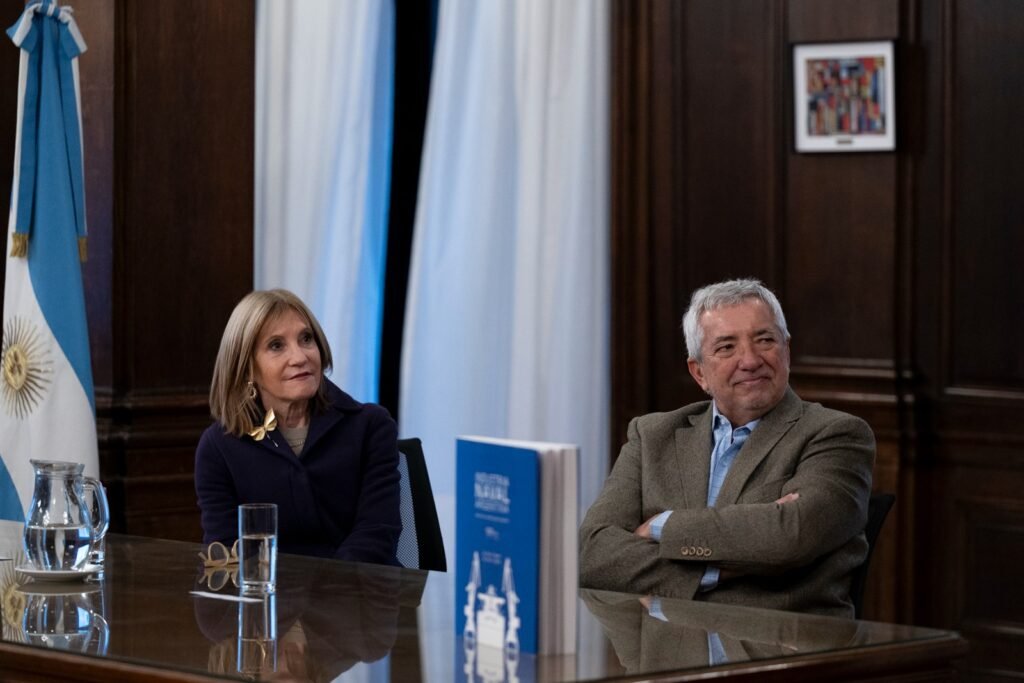 A través de un proyecto presentado por la diputada María Luisa González Estevarena, los diputados de la Ciudad resaltaron la obra completa que recorre la historia de esta industria desde sus orígenes.
