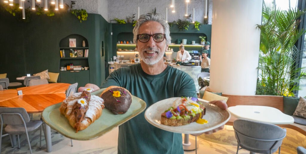 Trabajó en los medios durante dos décadas y dejó todo para poner un vivero.